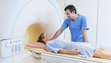 طرق لعلاج عظم العظم العنقي في النساء